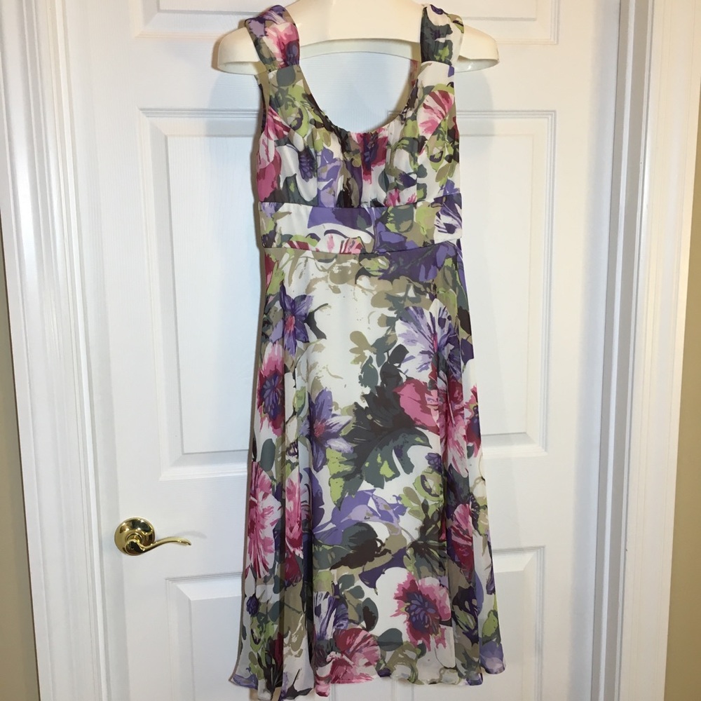 Connected Apparel Floral Dress Size 6